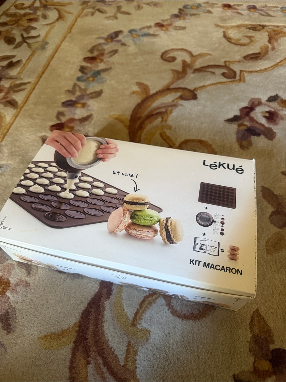 Brown Macaron Baking Kit - Silicone Macaron Tray